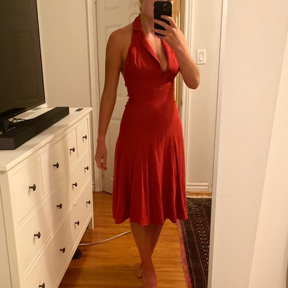 Red mid length linen dress - Picture 1 of 3